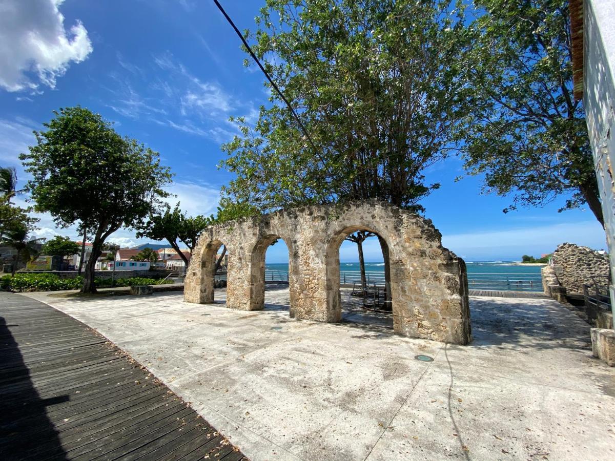 Villa Phare Caraibes Guadeloupe - Rooftop Jacuzzi & Ocean View Le Moule Exterior photo