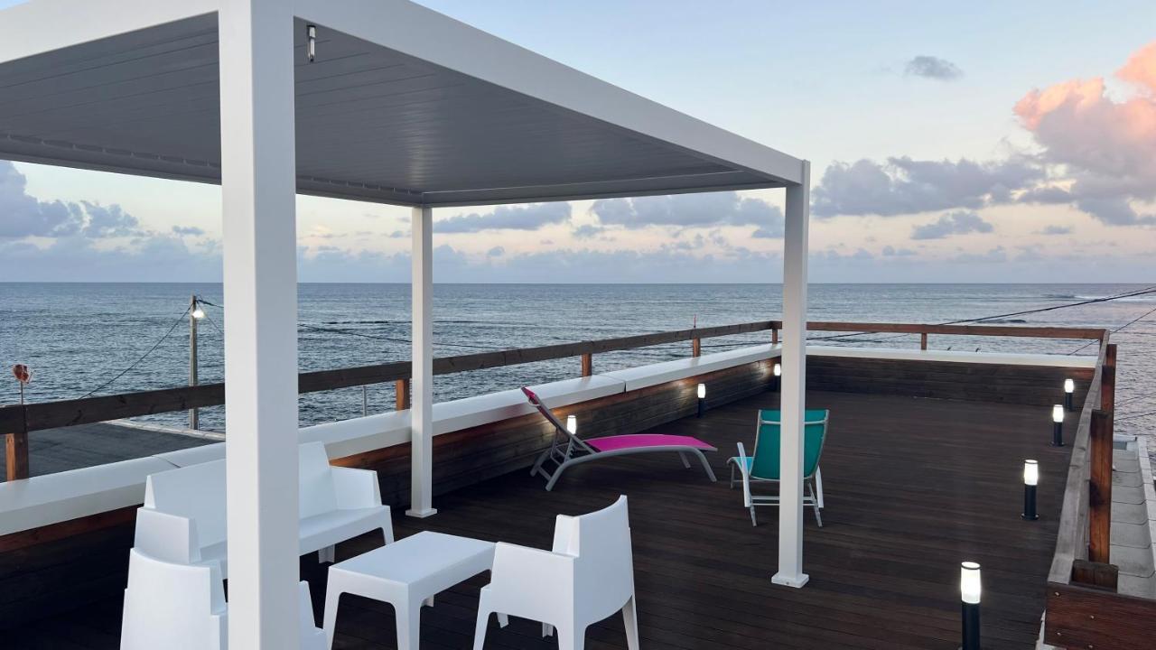 Villa Phare Caraibes Guadeloupe - Rooftop Jacuzzi & Ocean View Le Moule Exterior photo
